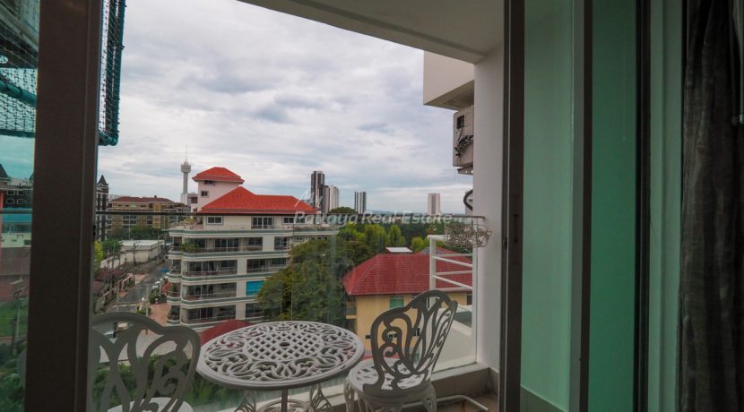 Sunset Boulevard 2 Condo Pattaya For Sale & Rent 1 Bedroom With Partial Sea Views - SUNBII02