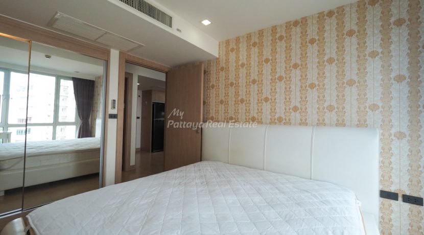 The Cliff Residence Pattaya For Sale & Rent 1 Bedroom With Pool Views - CLIFF33R