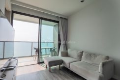 Aeras Beachfront Jomtien Condo Pattaya For Sale & Rent 1 Bedroom With Sea Views - AERAS04R