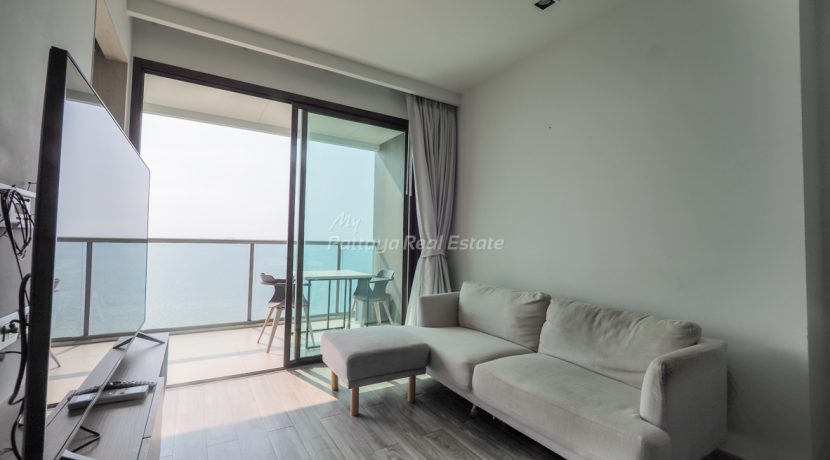 Aeras Beachfront Jomtien Condo Pattaya For Sale & Rent 1 Bedroom With Sea Views - AERAS04R