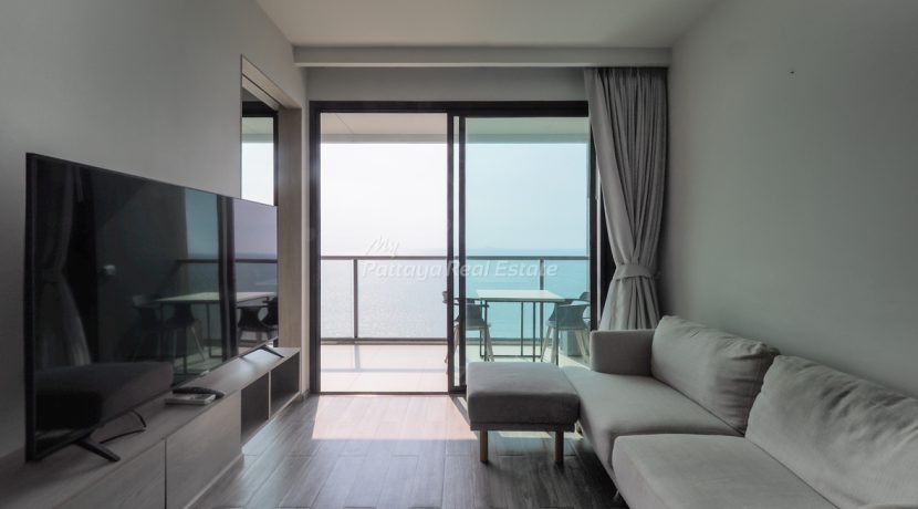 Aeras Beachfront Jomtien Condo Pattaya For Sale & Rent 1 Bedroom With Sea Views - AERAS04R