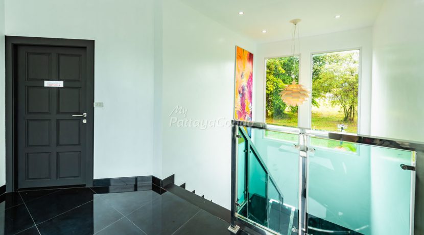 Phoenix Gold Country Huay Yai For Sale & Rent 4 Bedroom With Private Pool - HEPGC01 & 01R