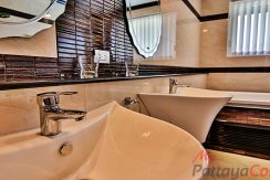 Jomtien Yacht Club 3 House For Sale 4 Bedroom With Private Pool - HJJTY01