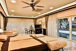 Jomtien Yacht Club 3 House For Sale 4 Bedroom With Private Pool - HJJTY01