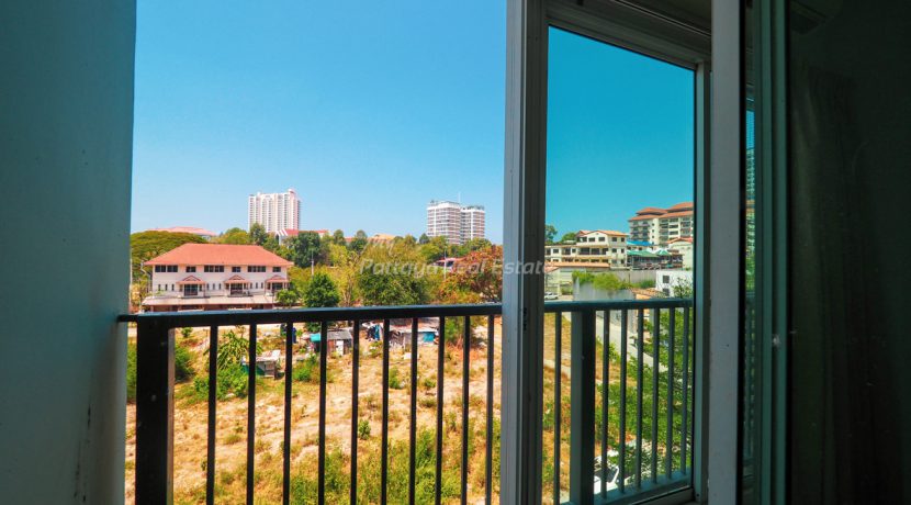 Diamond Suites Resort Pattaya Condo For Sale & Rent Studio With City Views - DS08