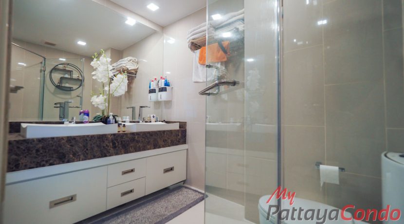 The Peak Towers Condo Pattaya For Sale & Rent 1 Bedroom With Sea Views - PEAKT76R