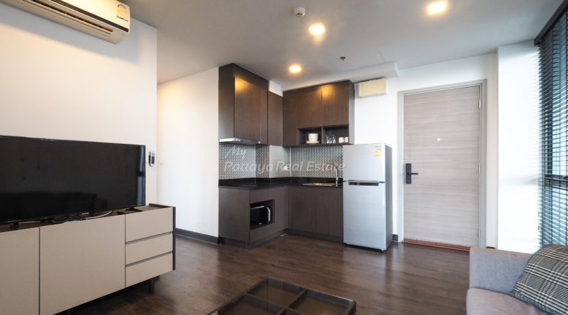 Pattaya Posh Condo For Sale & Rent 2 Bedroom With Sea Views - POSH07