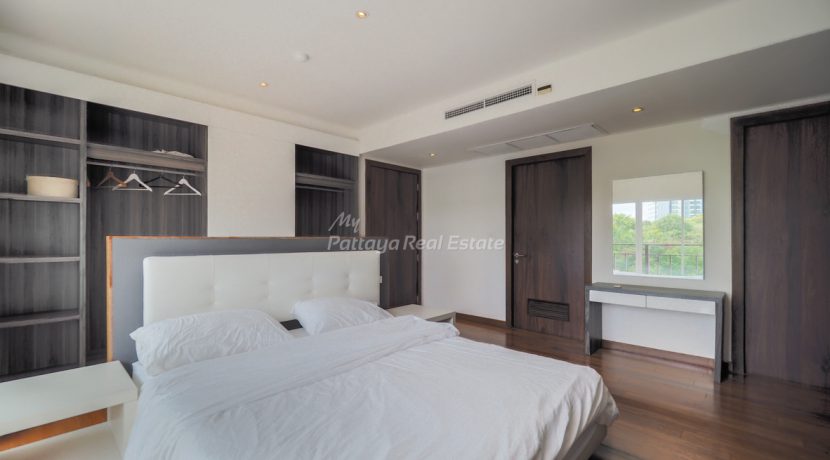 Club House Condominium Pattaya For Sale & Rent 2 Bedroom With City & Partial Sea Views - CLUBH14