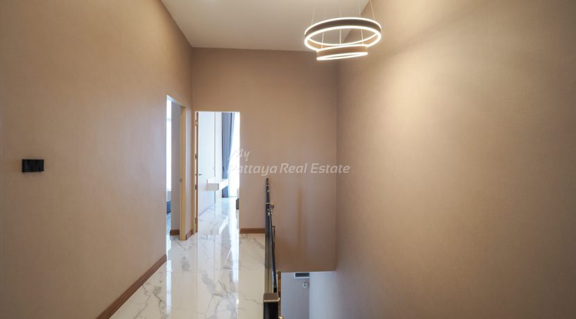 Villa La Richie Townhome For Sale 4 Bedroom With Private Jacuzzi - HEVLR01