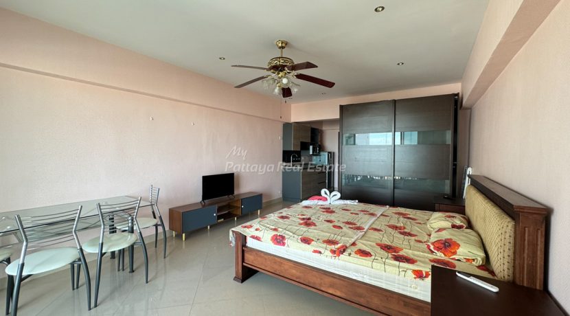 Sombat Condotel Pattaya For Sale & Rent Studio With Sea Views - SBP04