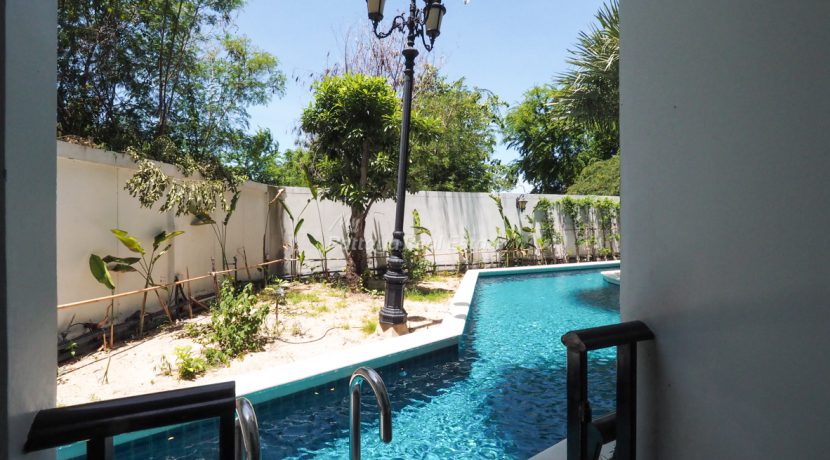Espana Condo Resort Pattaya For Sale & Rent Studio With Direct Pool Access - ESPANA19