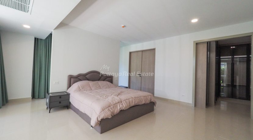 Gardenia Pattaya Condo For Sale & Rent 4 Bedroom With Direct Garden Access - GDN09