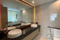 Riviera Ocean Drive Condo Jomtien Pattaya For Sale & Rent 2 Bedroom With Sea Views - ROD30