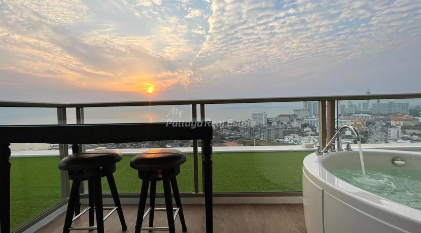 Riviera Ocean Drive Condo Jomtien Pattaya For Sale & Rent 2 Bedroom With Sea Views - ROD30