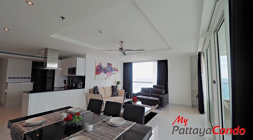 Sky Residence Pattaya For Sale & Rent 2 Bedroom With Pattaya Bay Views - AMR18