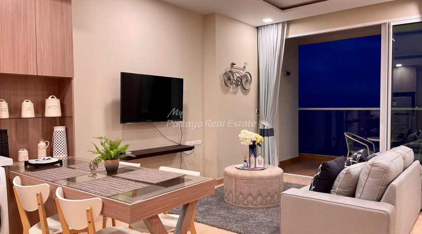 Cetus Beachfront Condo Pattaya For Sale & Rent With Sea Views - CETUS26