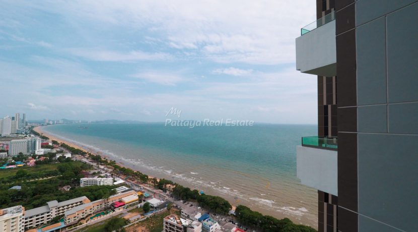 Copacabana Beachfront Condo Jomtien Pattaya For Sale & Rent 1 Bedroom With Private Pool - COPAC17