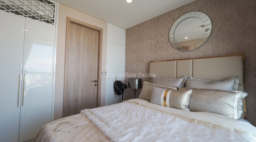 Copacabana Beachfront Condo Jomtien Pattaya For Sale & Rent 2 Bedroom With Sea Views - COPAC15