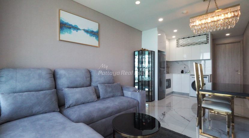 Copacabana Beachfront Condo Jomtien Pattaya For Sale & Rent 2 Bedroom With Sea Views - COPAC15