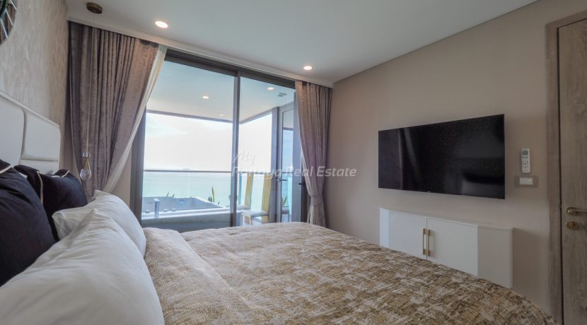 Copacabana Beachfront Condo Jomtien Pattaya For Sale & Rent 2 Bedroom With Sea Views - COPAC15