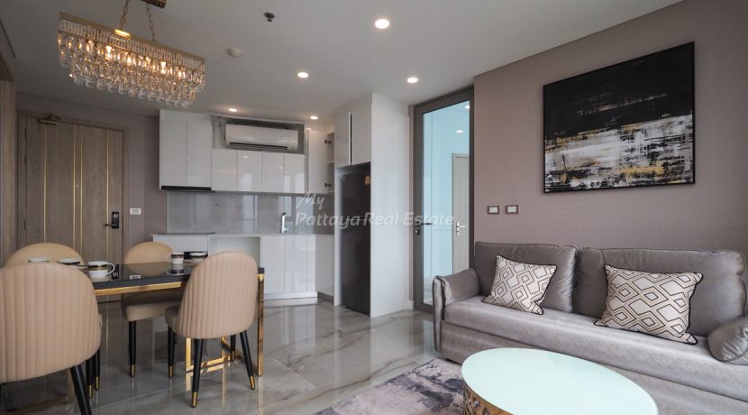 Copacabana Beachfront Condo Pattaya For Sale & Rent 1 Bedroom With Private Pool - COPAC16