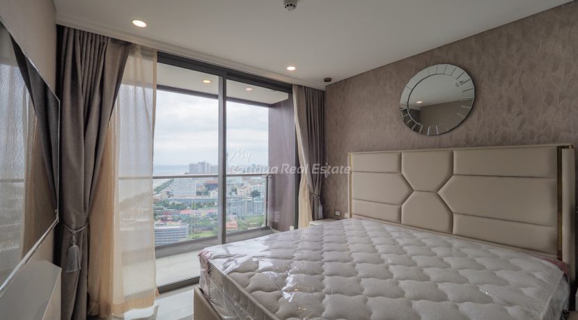 Copacabana Beachfront Condo Pattaya For Sale & Rent 1 Bedroom With Private Pool - COPAC16