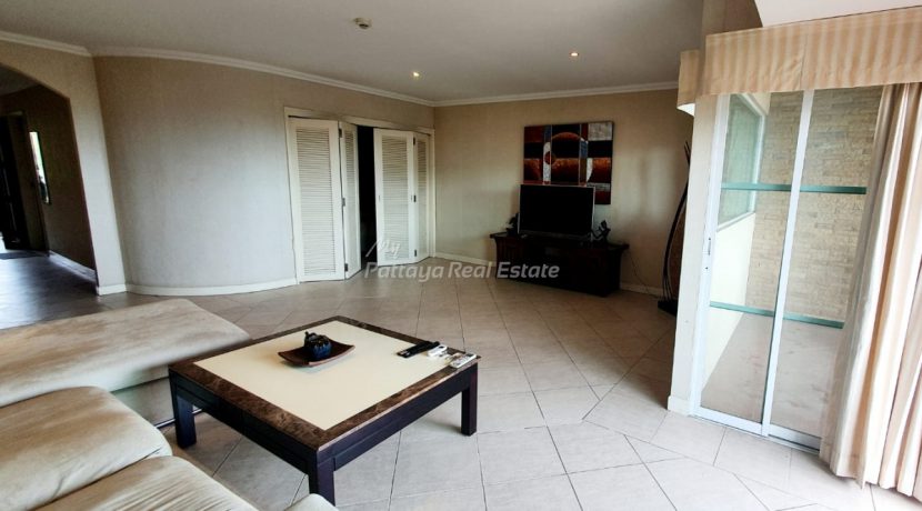 Executive Residence Pattaya For Sale & Rent 1 Bedroom With Partial Sea & Pool Views - EXTHREE05