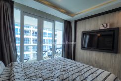 Grand Avenue Residence Pattaya For Sale & Rent 2 Bedroom with Pool Views - GRAND191N