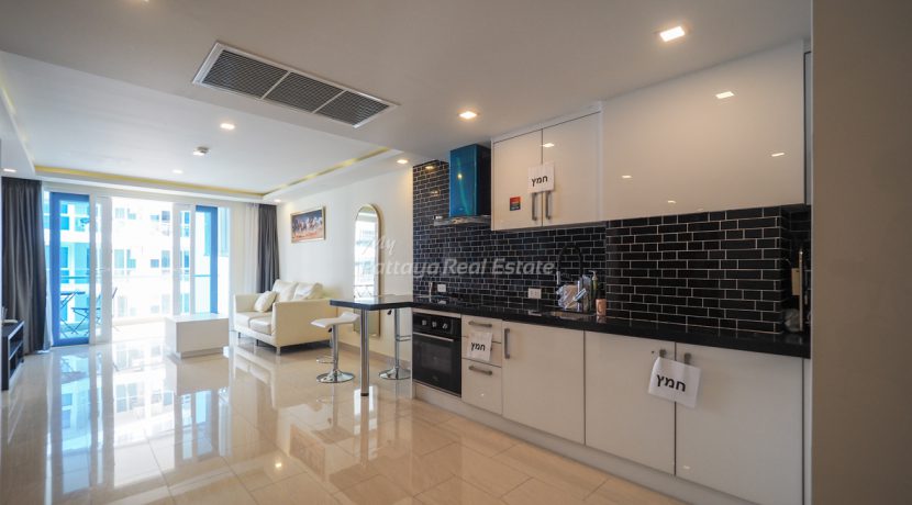 Grand Avenue Residence Pattaya For Sale & Rent 2 Bedroom with Pool Views - GRAND191N