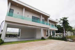 Perla Villa Pool Villa For Sale & Rent 4 Bedroom With Private Pool in East Pattaya - HEPL01