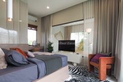 Perla Villa Pool Villa For Sale & Rent 4 Bedroom With Private Pool in East Pattaya - HEPL01