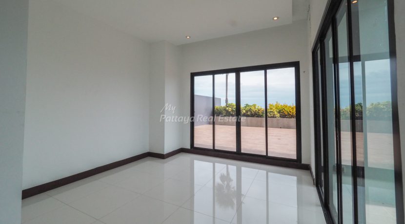 The Axis Condo Pattaya For Sale & Rent 4 Bedroom with Sea Views - AXIS48