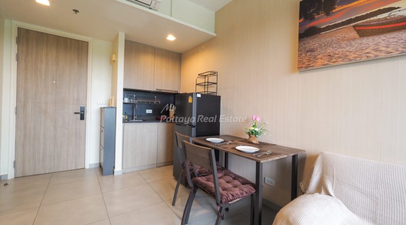 UNIXX South Pattaya Condo For Sale & Rent 1 Bedroom With Partial Sea Views - UNIXX94R