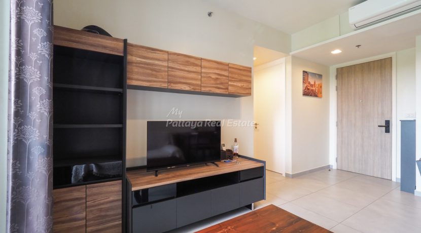 UNIXX South Pattaya Condo For Sale & Rent 1 Bedroom With Partial Sea Views - UNIXX94R