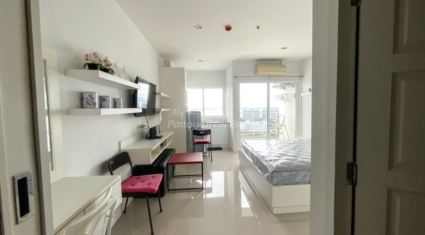 A D Hyatt Wong Amat Pattaya Condo For Sale & Rent Studio With Sea Views - AD11