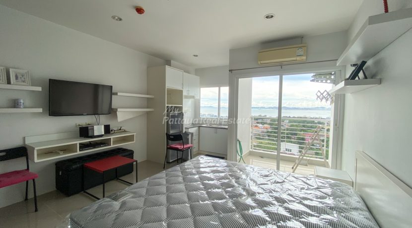 A D Hyatt Wong Amat Pattaya Condo For Sale & Rent Studio With Sea Views - AD11