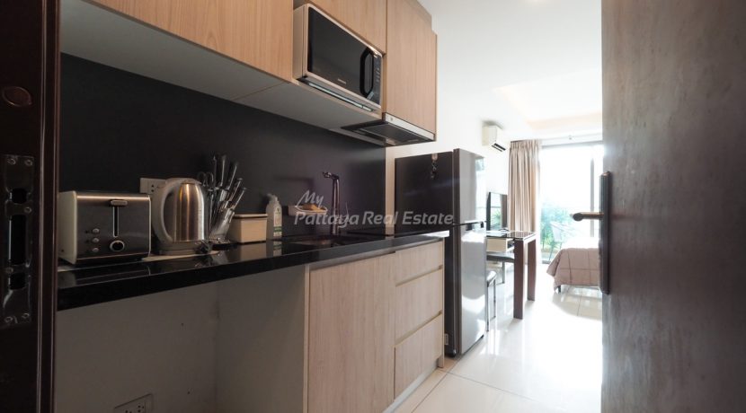 Laguna Beach Resort 2 Condo Pattaya For Sale & Rent Studio With Garden Views - LBR2J31