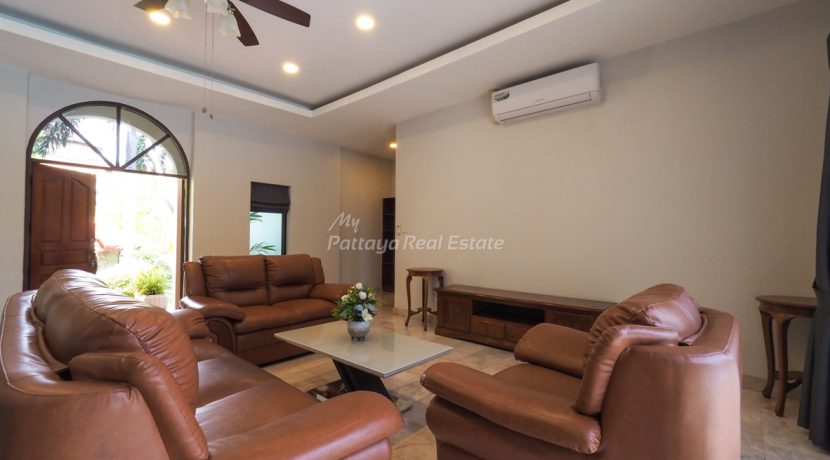 Paradise Villa 1 House For Sale 5 Bedroom With Private Pool in East Pattaya - HEPRV101