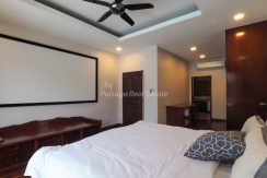 Paradise Villa 1 House For Sale 5 Bedroom With Private Pool in East Pattaya - HEPRV101