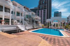 Royal Belleview Penthouse Room For Rent in Townhouse With Pool Views - HPRBP01R