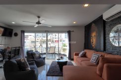 Royal Belleview Penthouse Room For Rent in Townhouse With Pool Views - HPRBP01R