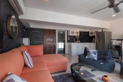 Royal Belleview Penthouse Room For Rent in Townhouse With Pool Views - HPRBP01R