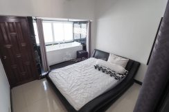 Royal Belleview Penthouse Room For Rent in Townhouse With Pool Views - HPRBP01R