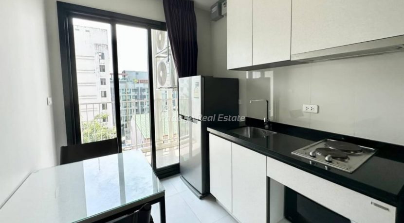 The Base Central Pattaya Condo For Sale & Rent 1 Bedroom With City Views - BASE53