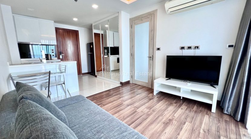 The Peak Towers Condo Pattaya For Sale & Rent 1 Bedroom With Sea Views - PEAKT92