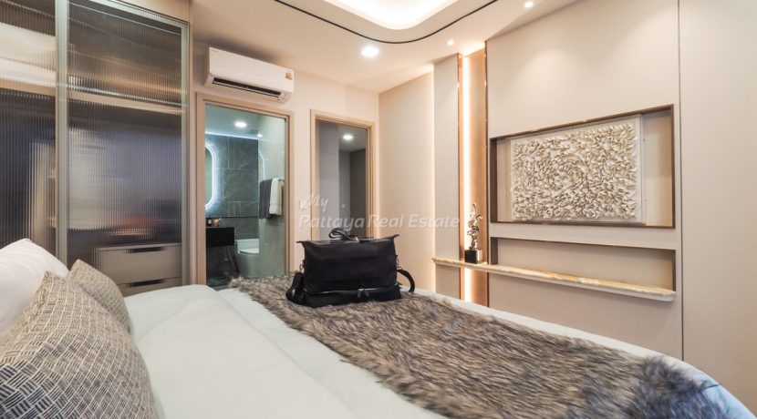 Aquarous Jomtien Pattaya Condo For Sale & Rent 1 Bedroom with City Views - AQR02