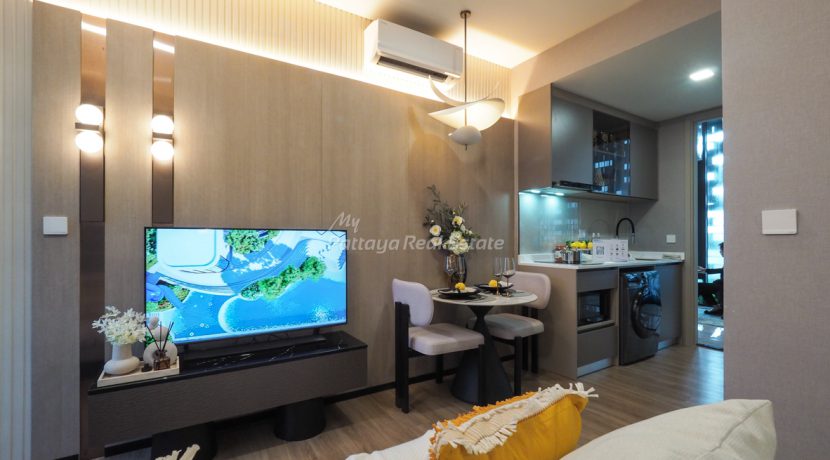 Aquarous Jomtien Pattaya condo For Sale & Rent 1 Bedroom With City Views - AQR01