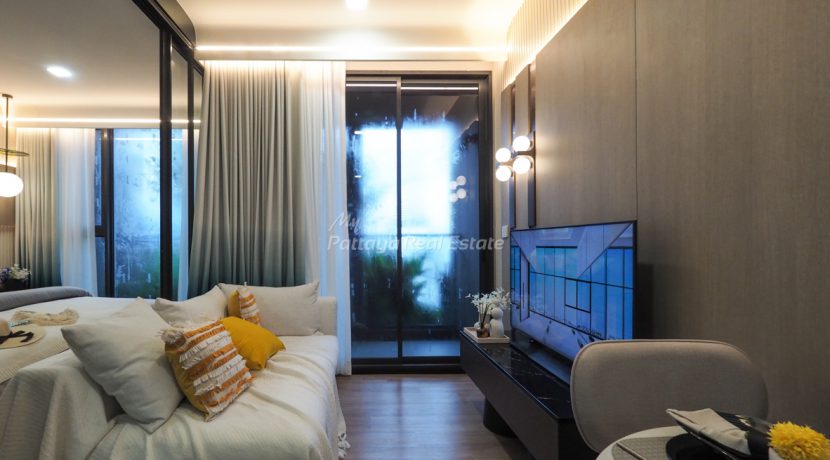 Aquarous Jomtien Pattaya condo For Sale & Rent 1 Bedroom With City Views - AQR01