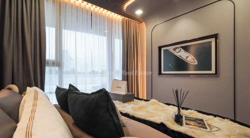 Aqurous Jomtien Pattaya Condo For Sale & Rent 2 Bedroom With City Views - AQR03