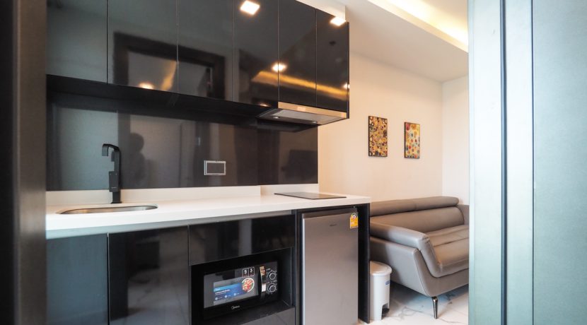 Arcadia Millennium Tower Condo Pattaya For Sale & Rent 1 Bedroom With Partial Sea Views - ARCM13R